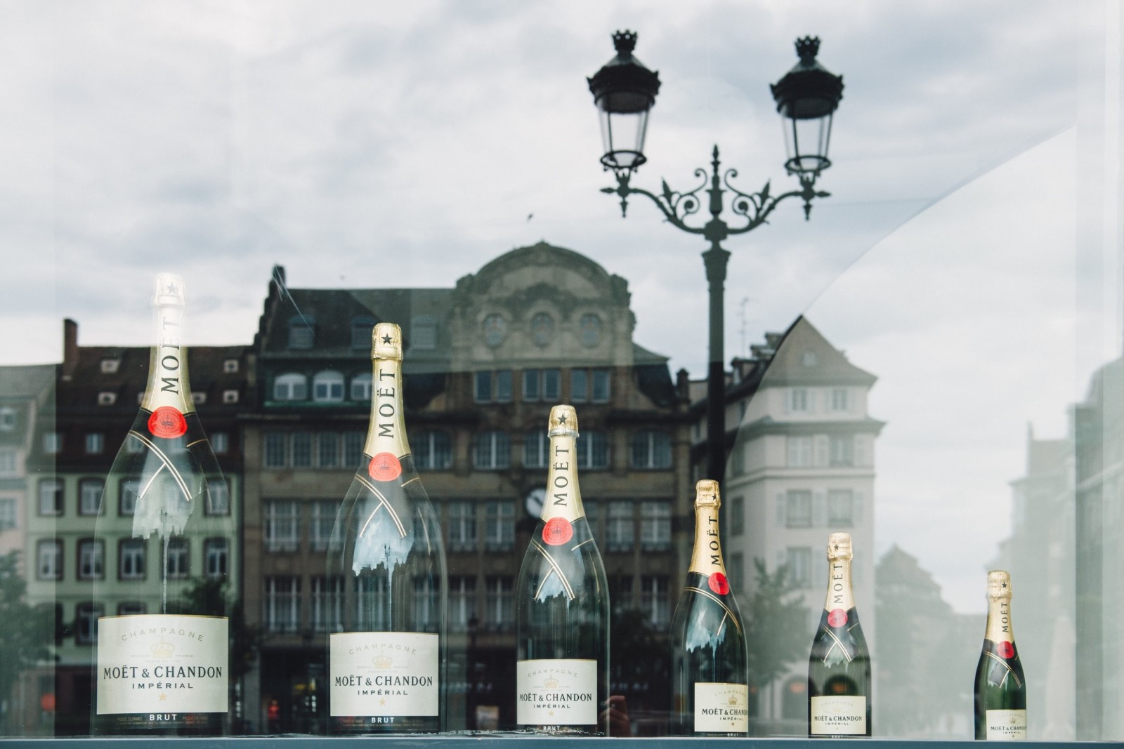LVMH pèse pour 46 % des cognacs et 22 % des champagnes vendus dans le monde